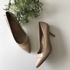 Ann Taylor Factory nude patent pumps 8.5